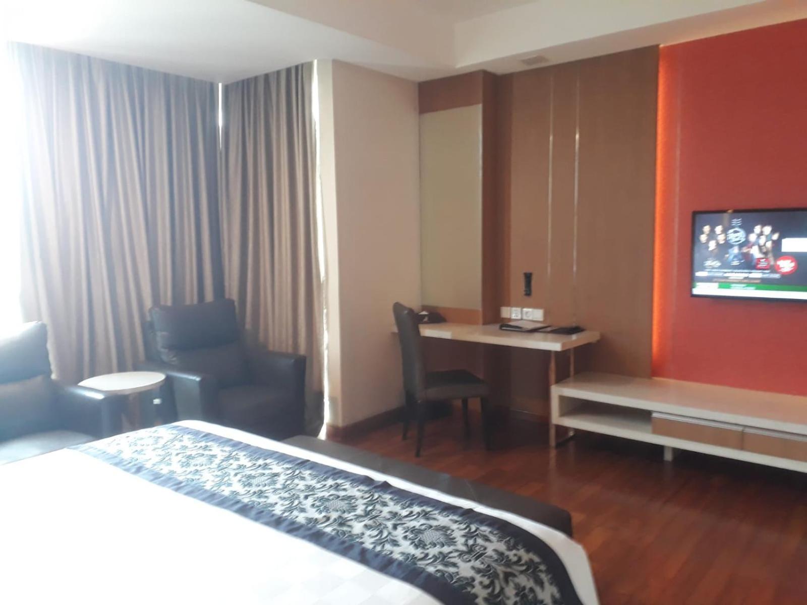 Nagoya Hill Hotel Batam Exteriér fotografie